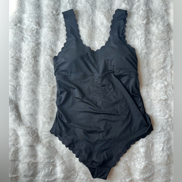 H&M Maternity Swimsuit - Picture 2 of 2